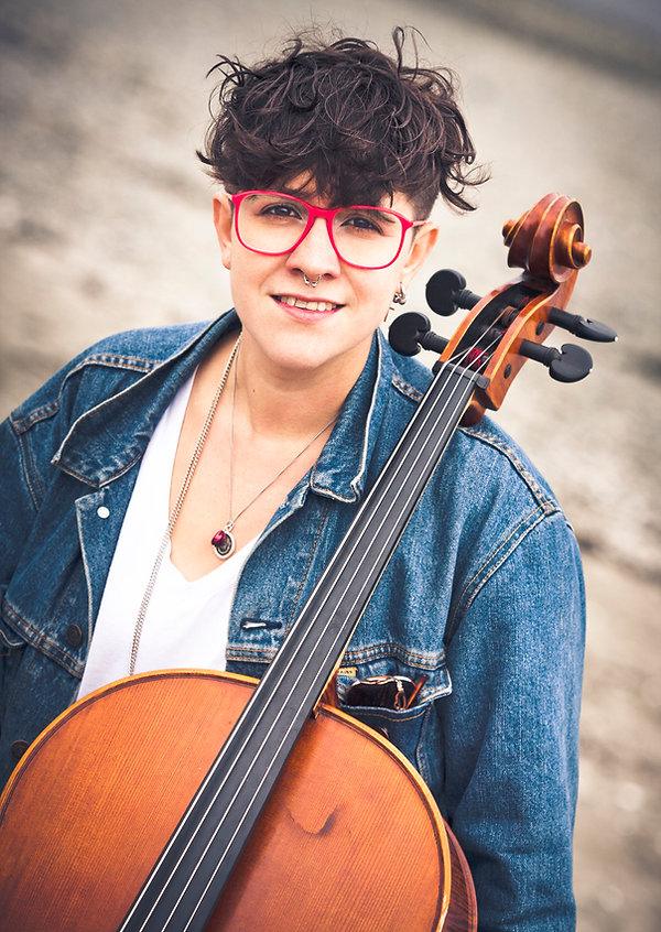 Cris Derksen Cute Head Shot